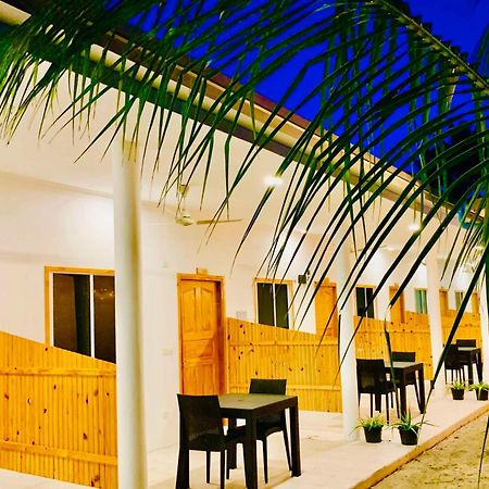 Sunny Beach Thoddoo Exterior foto