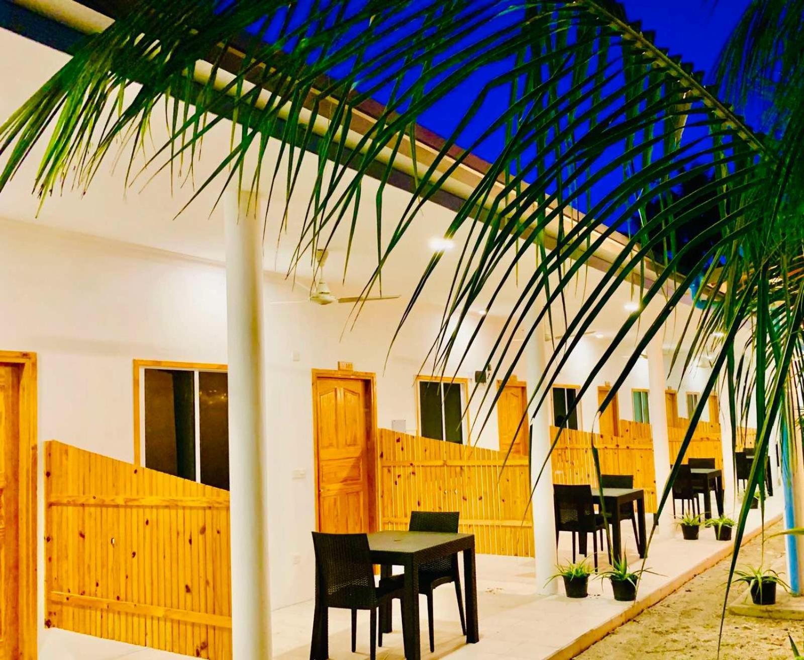 Sunny Beach Thoddoo Exterior foto